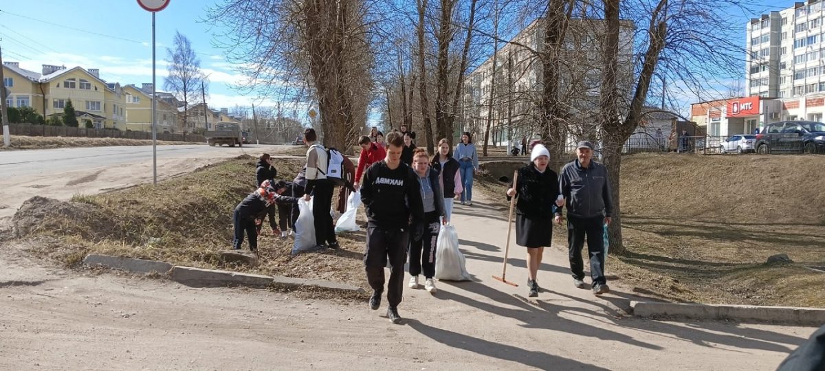 Массовые субботники продолжаются в Тверской области