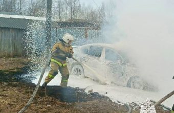 Автомобиль, загоревшийся в Тверской области, не подлежит восстановлению Автомобиль, загоревшийся в Тверской области, не подлежит восстановлению