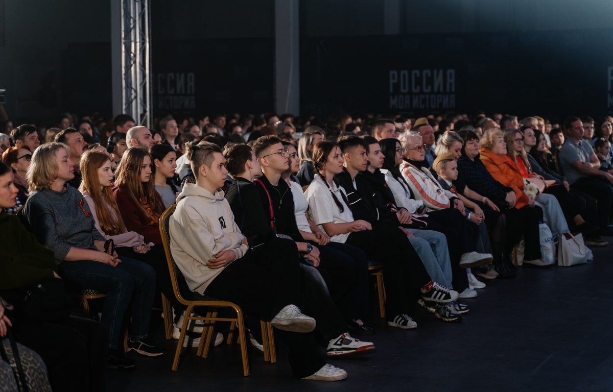 В Твери прошёл фестиваль патриотической постановки «Классика Победы. Память поколений»