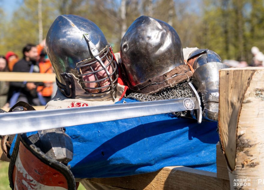 Средневековые бои, танцы и ремёсла: в Тверской области с размахом прошёл «Новоторжский рубеж»
