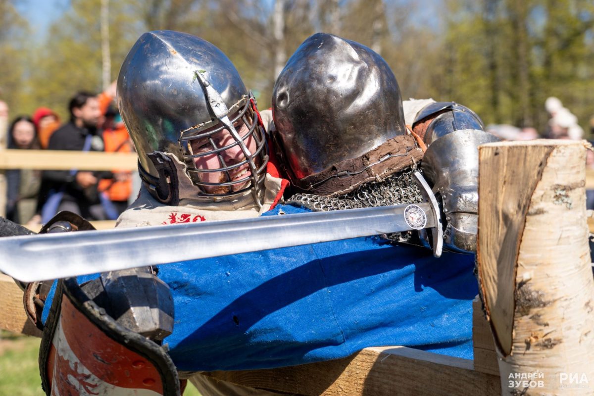 Средневековые бои, танцы и ремёсла: в Тверской области с размахом прошёл «Новоторжский рубеж»