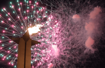 В честь 80-летия Великой Победы в Тверской области прогремели салюты В честь 80-летия Великой Победы в Тверской области прогремели салюты