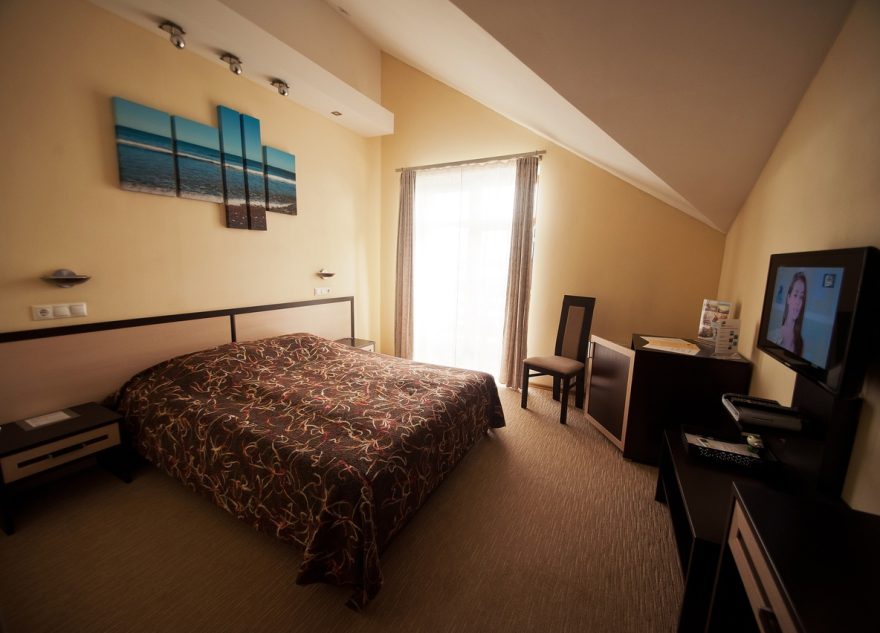 Куда этим летом поедут семьи с детьми и сколько они потратят?