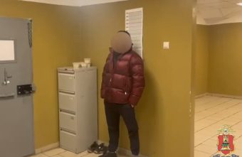 В Твери задержали тонировщика-рецидивиста тонировщика