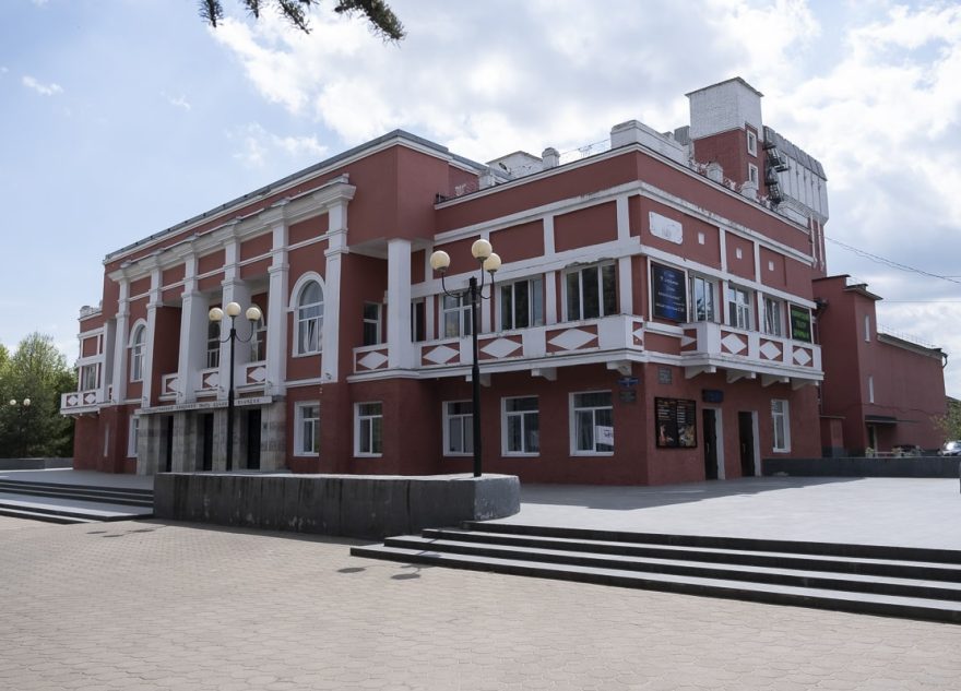 В Кимрском театре драмы и комедии капитально отремонтируют кровлю В Кимрском театре драмы и комедии капитально отремонтируют кровлю