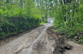 К поликлинике в Твери наконец проложили дорогу проложили дорогу