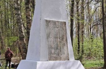 В Калязинском округе привели в порядок обелиск павшим воинам