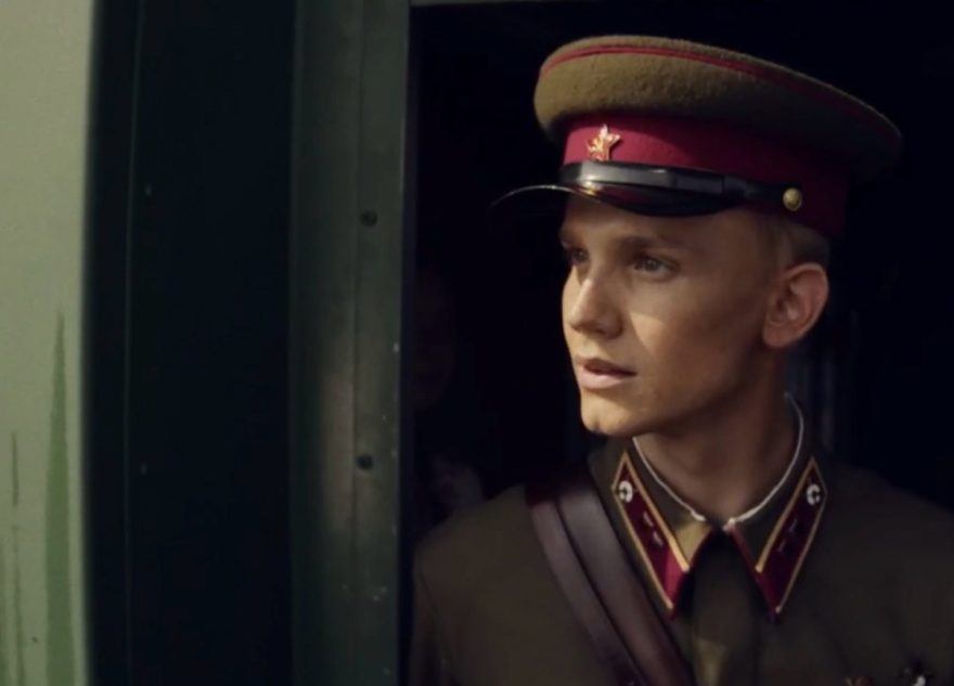 Владимир Путин не смог сдержать слёз при просмотре военного фильма, где сыграл главную роль уроженец Тверской области