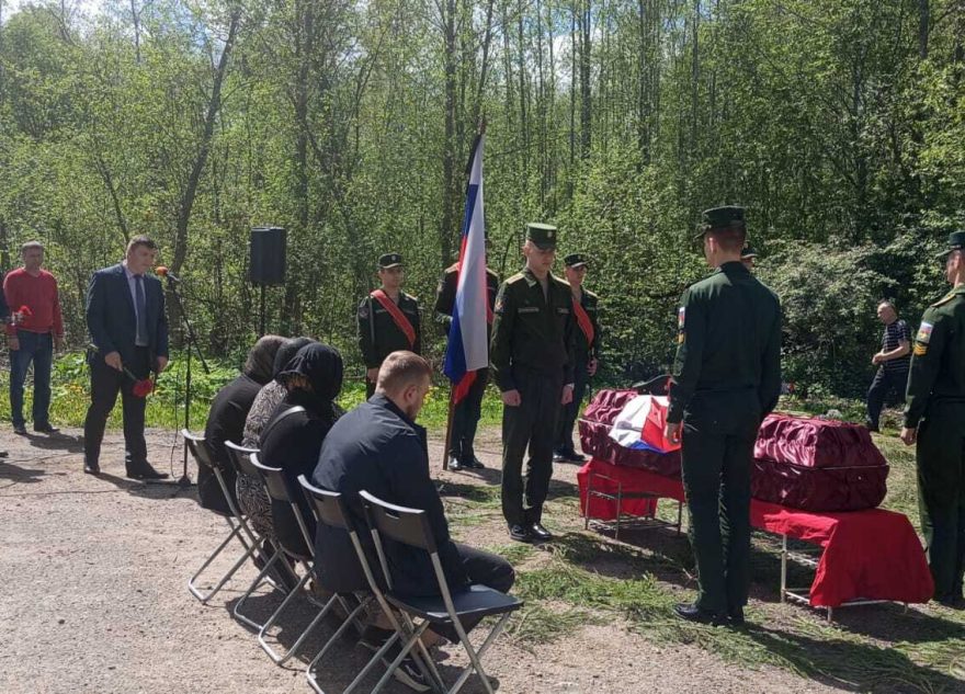 В Тверской области с воинскими почестями прошли похороны рядового Андрея Пенькова похороны