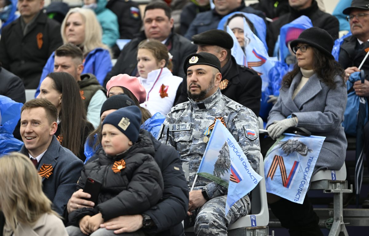 В Твери состоялось торжественное прохождение войск в честь 80-летия Великой Победы