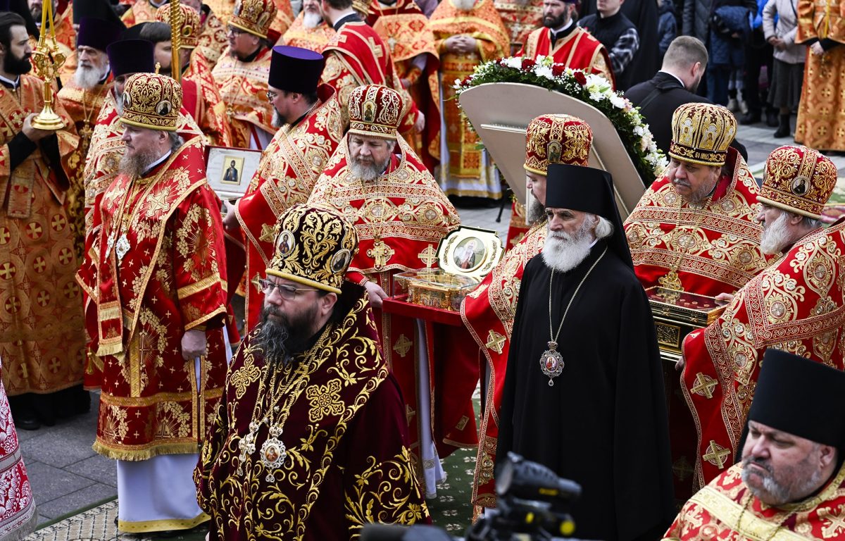 В Тверь прибыл ковчег с частицей мощей святителя Тихона