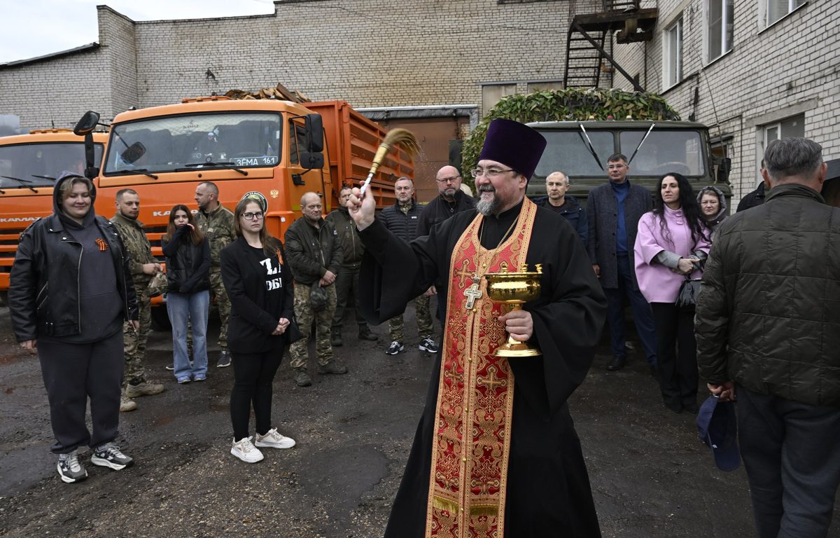 Автомобили, пиломатериалы и вещи: Тверская область направила в зону СВО гуманитарные грузы