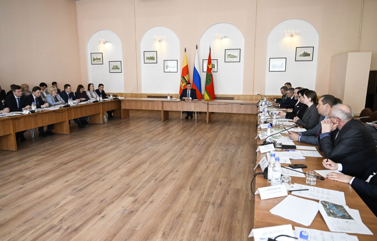 Игорю Рудене представили проект первого в Тверской области мастер-плана города