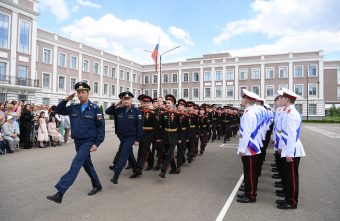 Для выпускников Тверского суворовского училища прозвучал последний звонок Для выпускников Тверского суворовского училища прозвучал последний звонок