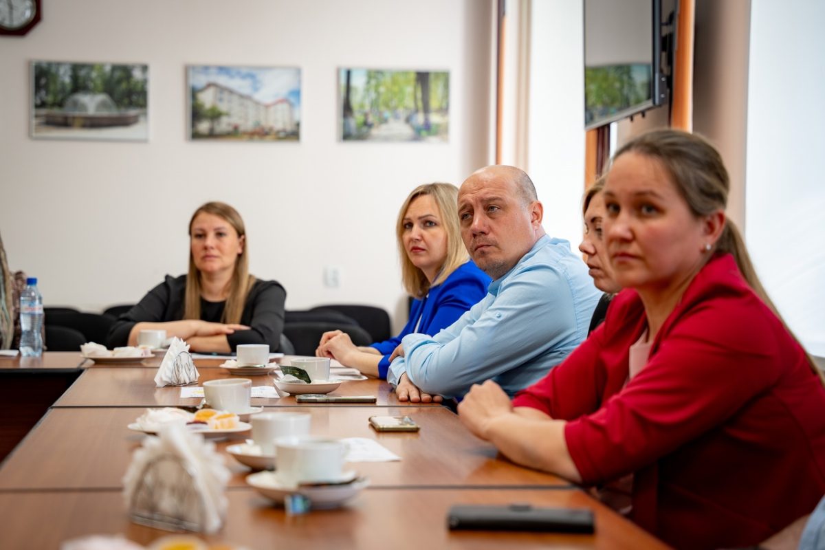 Многодетные семьи Лихославльского округа встретились с министром