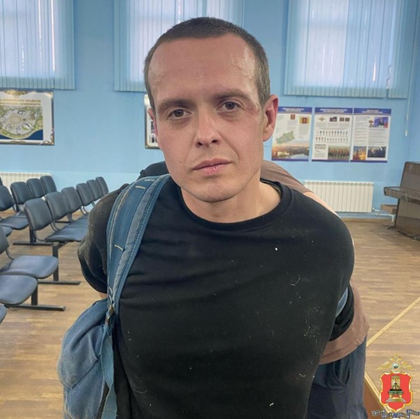 В центре Твери задержали двоих наркосбытчиков