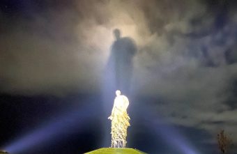 В Тверской области опубликовали фантастически красивые снимки Ржевского мемориала В Тверской области опубликовали фантастически красивые снимки Ржевского мемориала