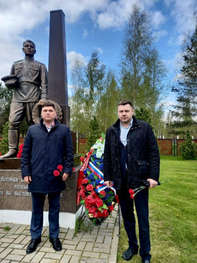 Сотрудники «Ростелекома» почтили память связистов — участников Великой Отечественной войны