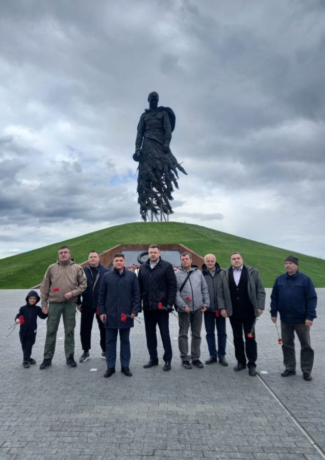 Сотрудники «Ростелекома» почтили память связистов — участников Великой Отечественной войны