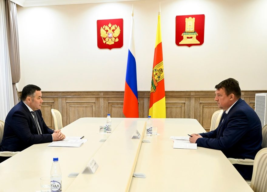 Губернатор Игорь Руденя провёл встречу с главой Максатихинского округа Максимом Ховановым