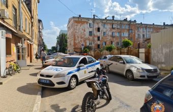 12-летний ребёнок ехал на питбайке по центру Твери питбайке