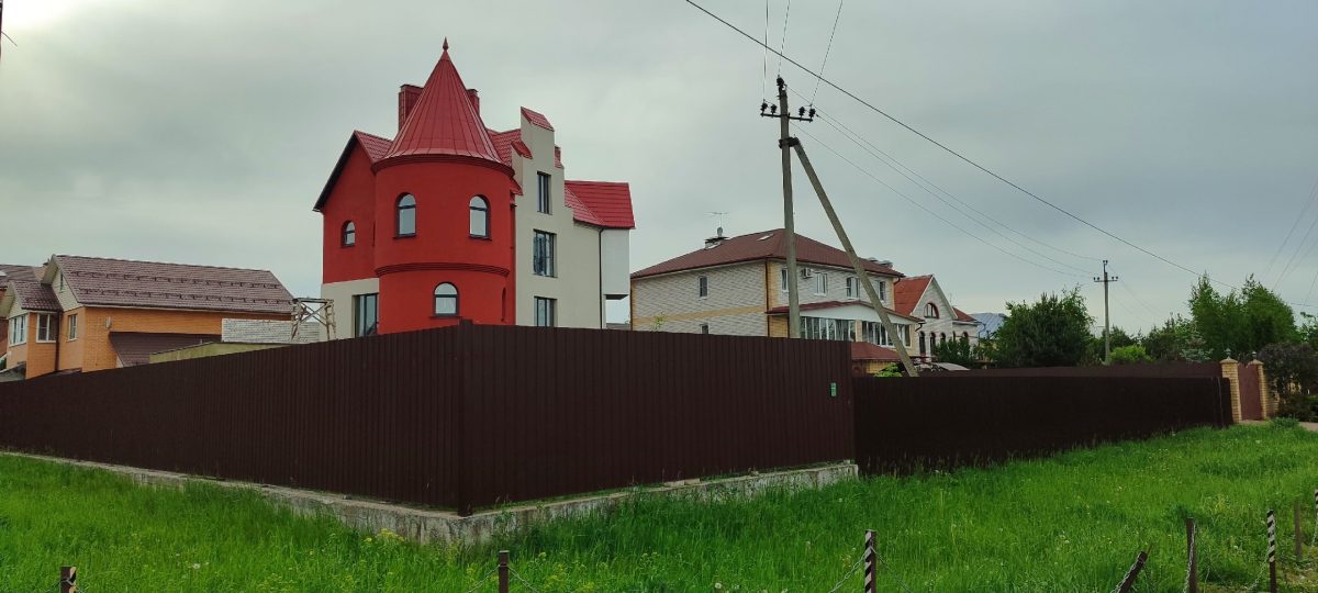 У дома американского писателя-фантаста в Твери появился хозяин