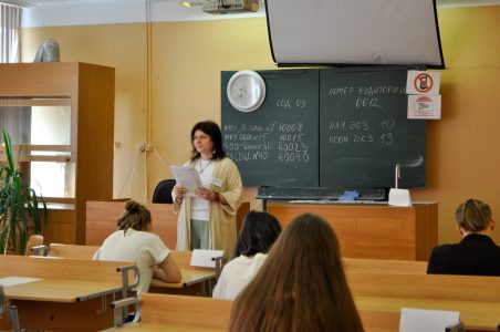 Выпускники Тверской области написали ЕГЭ по русскому языку и математике Выпускники Тверской области написали ЕГЭ по русскому языку и математике
