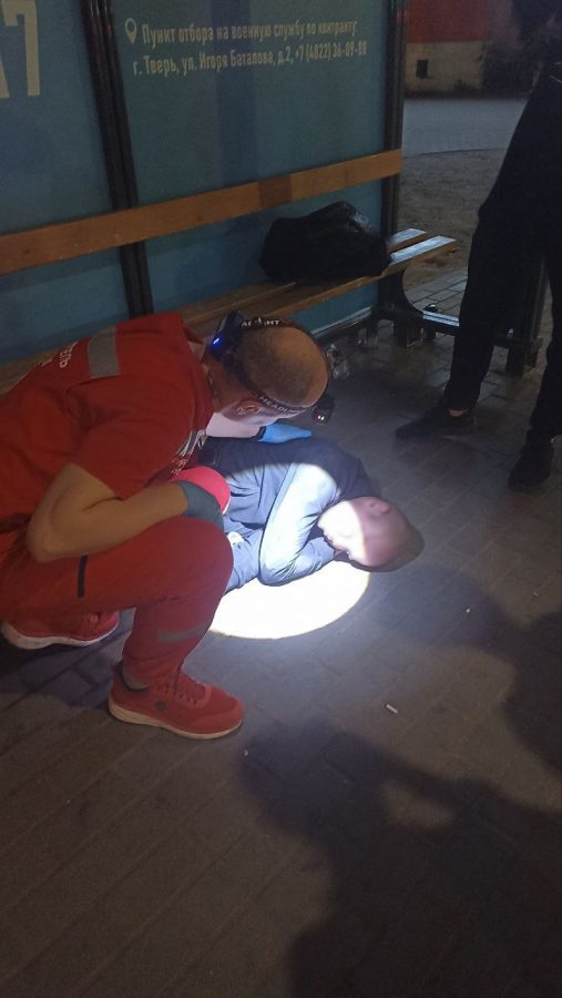 Жителя Твери нашли в канаве с травмой головы  