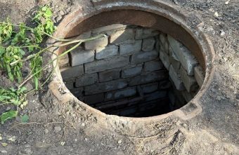 открытый люк