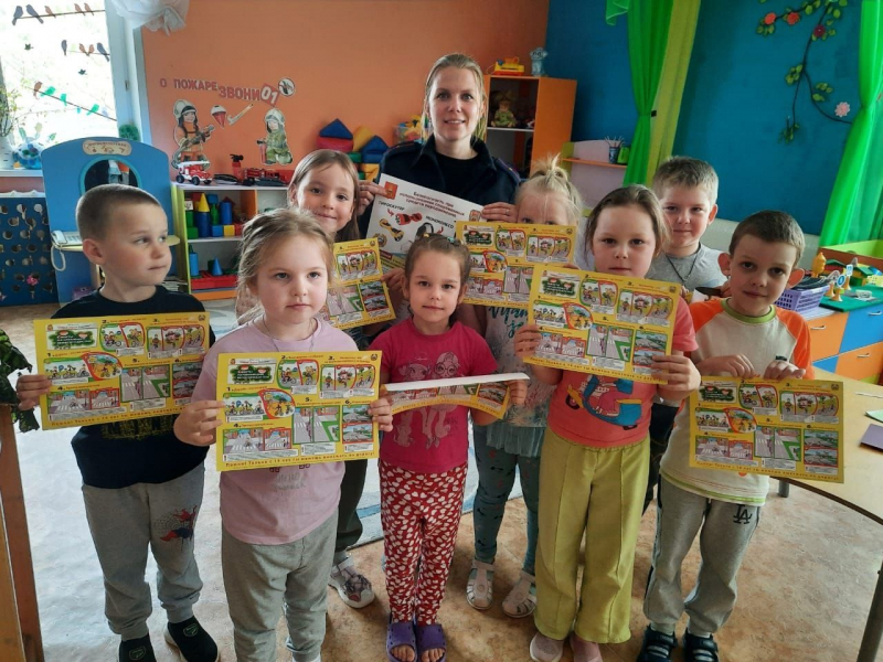 Юным жителям Тверской области рассказали о дорожной безопасности