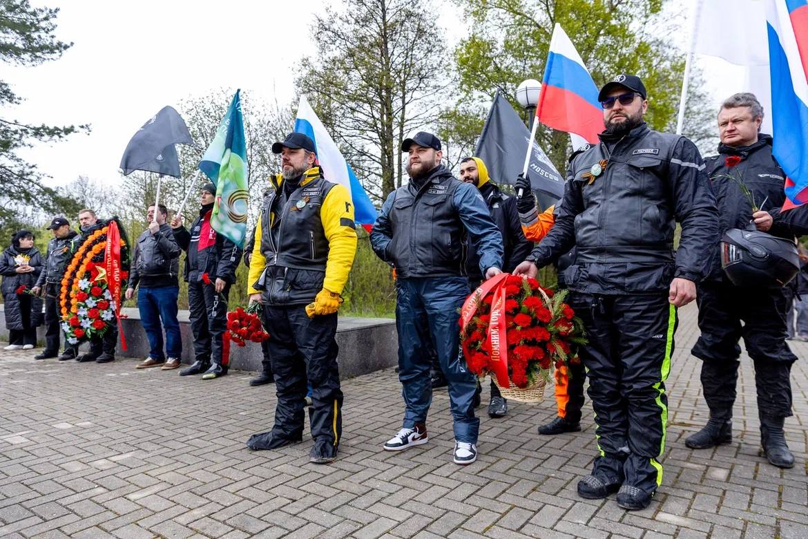Мемориалу в память о стертой с карты Тверской области деревне исполнилось 40 лет
