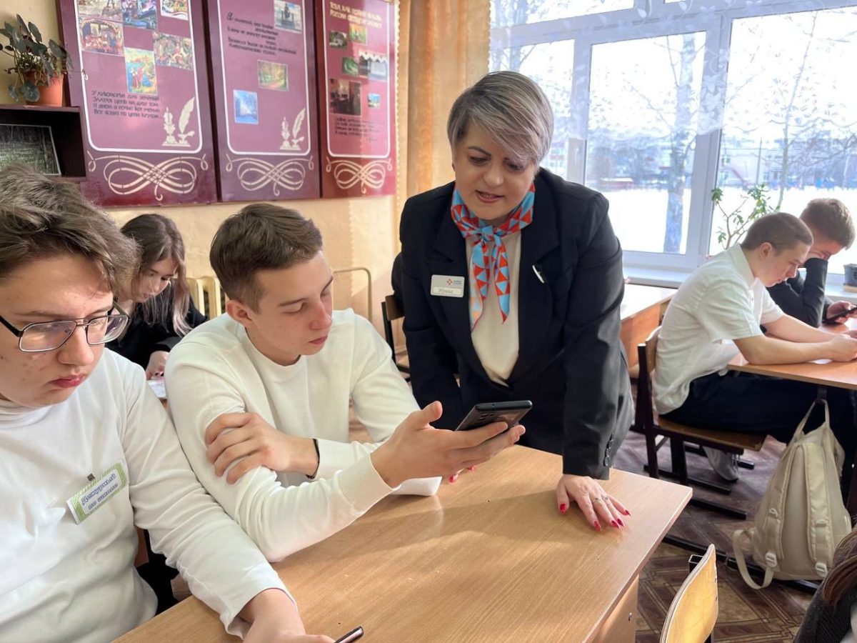 «Моё трудовое лето»: больше 20 тысяч школьников и студентов поучаствовали в обучающих мероприятиях