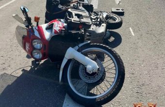 На трассе в Тверской области мотоцикл врезался в знак На трассе в Тверской области мотоцикл врезался в знак