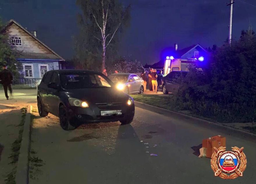 В Тверской области парень на легковушки сбил во дворе девушку В Тверской области парень на легковушки сбил во дворе девушку