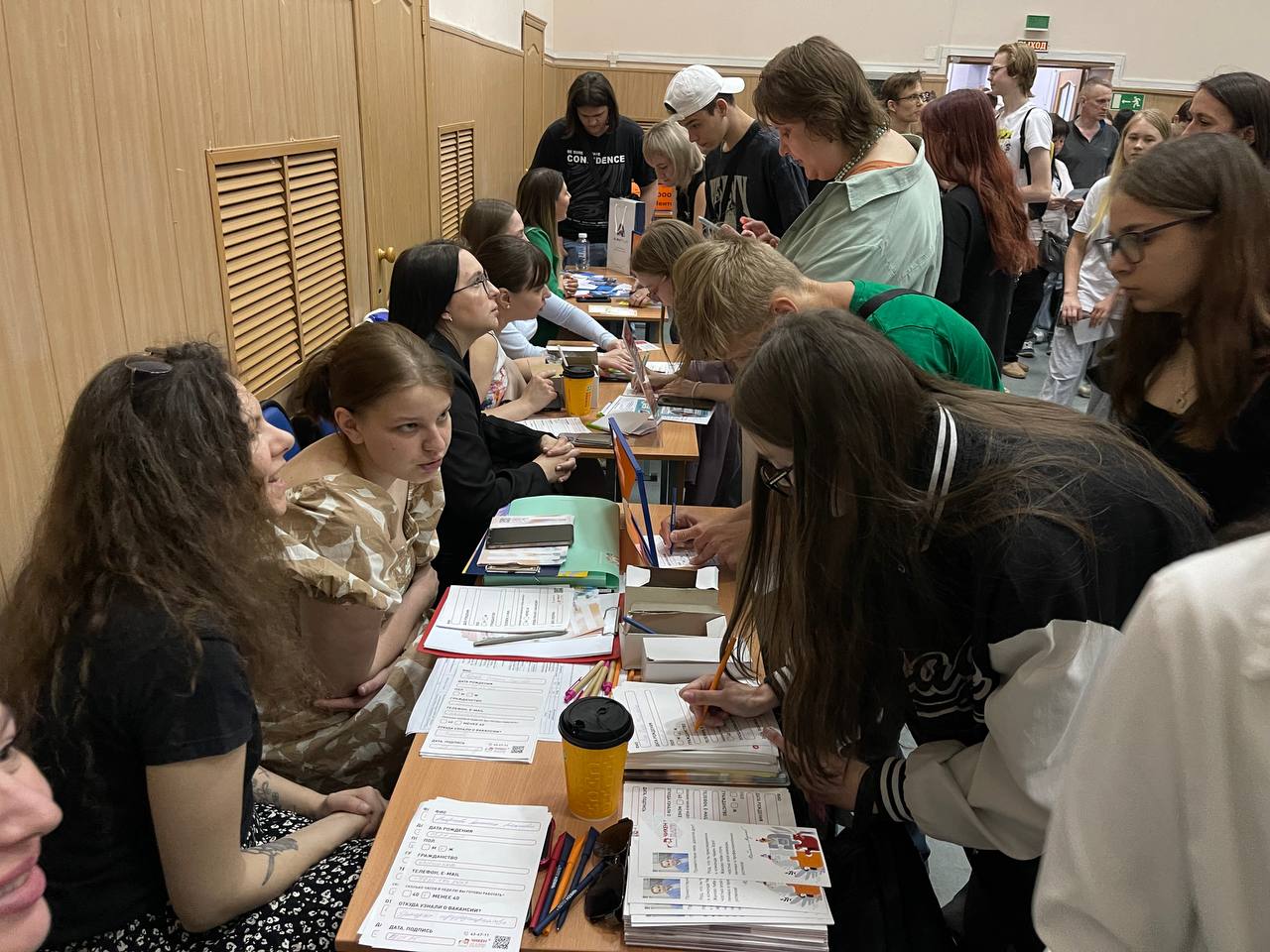 «Мое трудовое лето – 2025»: в Тверской области прошли ярмарки вакансий для подростков
