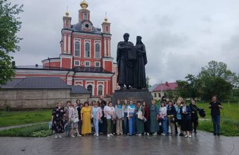 В Торопце прошла первая иммерсивная экскурсия, посвящённая святителю Тихону В Торопце прошла первая иммерсивная экскурсия, посвящённая святителю Тихону