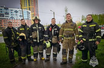 В Твери пожарные спасли ребенка В Твери пожарные спасли ребенка