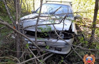 Два человека пострадали в тройном ДТП в Тверской области пострадали
