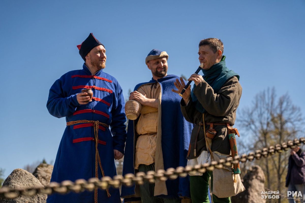 Средневековые бои, танцы и ремёсла: в Тверской области с размахом прошёл «Новоторжский рубеж»