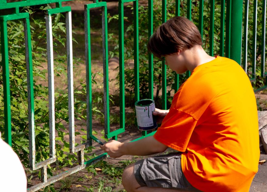 Современные производства и поощрение за успехи: Игорь Руденя определил задачи по летнему трудоустройству подростков