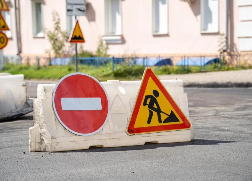 В Тверской области на две недели перекрыли движение из-за ремонта труб В Тверской области на две недели перекрыли движение из-за ремонта труб