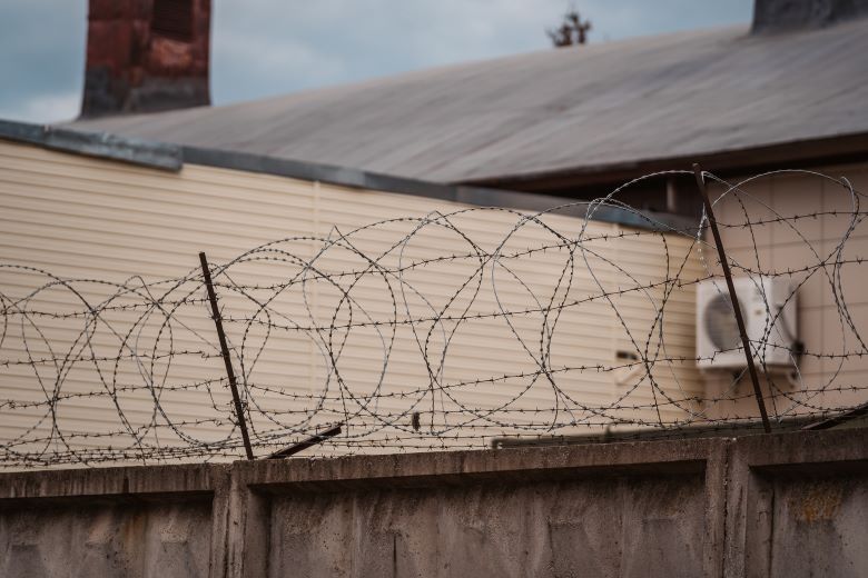 заключенные