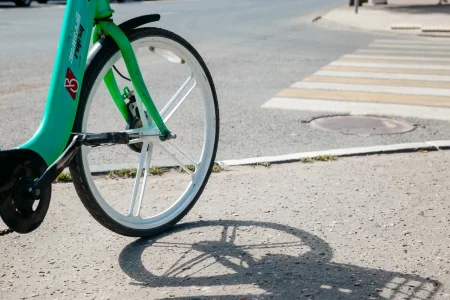 Жители Тверской области смогут бесплатно возить велосипеды в электричках один день