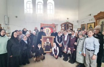 Женскому монастырю в Тверской области передали портрет-икону Патриарха Тихона Женскому монастырю в Тверской области передали портрет-икону Патриарха Тихона
