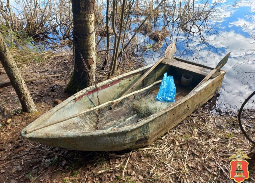 В Тверской области у рыбака изъяли лодку и весь улов