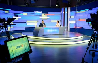 Стобалльники, каникулы и знаковые проекты: губернатор Игорь Руденя ответил на вопросы жителей в прямом эфире Стобалльники, каникулы и знаковые проекты: губернатор Игорь Руденя ответил на вопросы жителей в прямом эфире