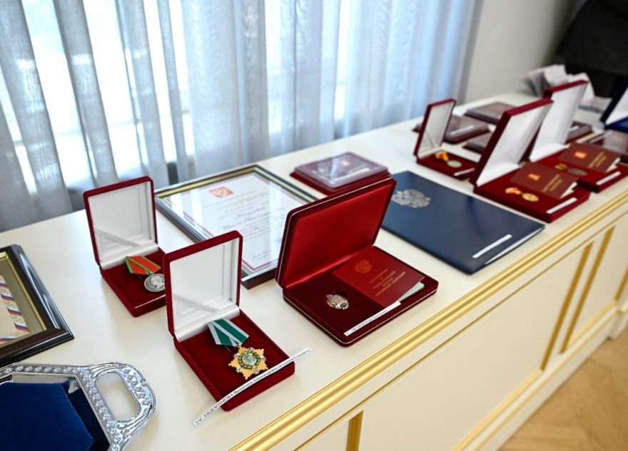 Губернатор Игорь Руденя вручил государственные и региональные награды жителям Тверской области