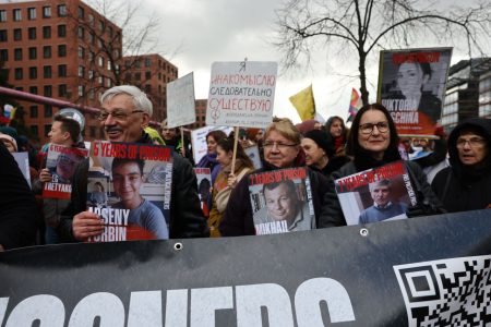 Вербовка агентуры и списание денег: как связаны американский гуманитарный проект и беглые российские преступники Вербовка агентуры и списание денег: как связаны американский гуманитарный проект и беглые российские преступники