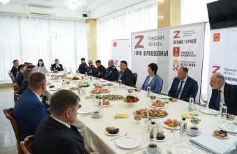 Губернатор Игорь Руденя встретился с участниками региональной программы «Герои Верхневолжья»