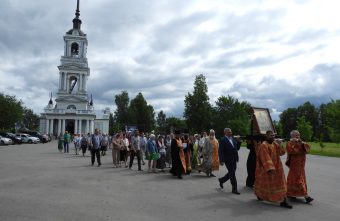 XXVI Большой Волжский крестный ход завершился в Калязине XXVI Большой Волжский крестный ход завершился в Калязине